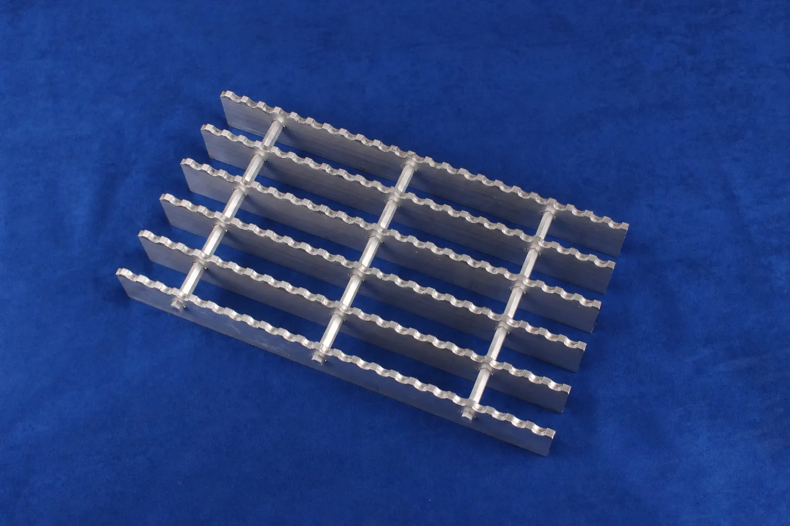 Selected aluminum grating product view 1
