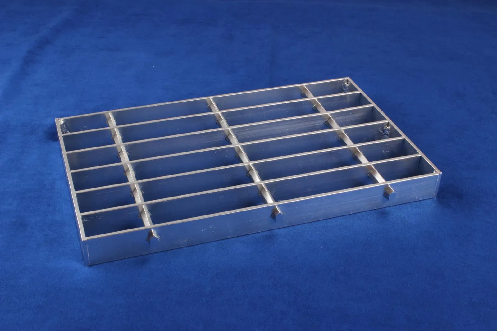 Selected aluminum grating product view 4