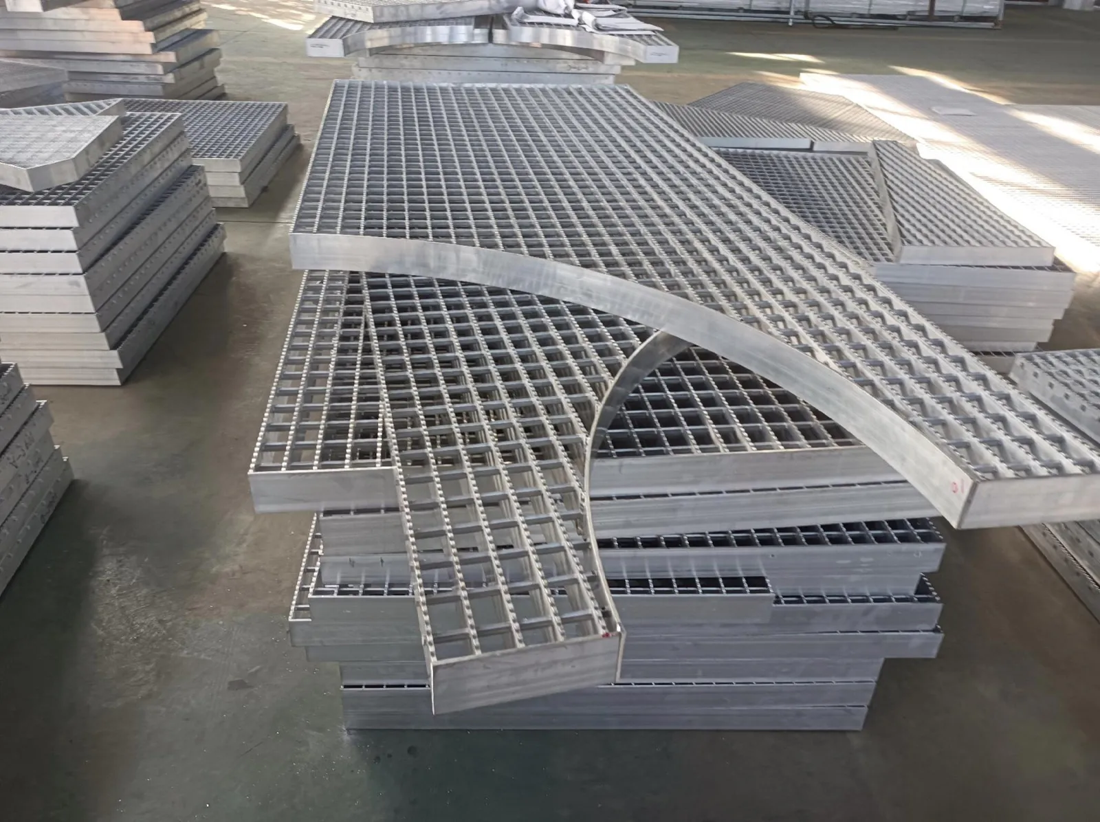 Selected custom irregular grating product view 3