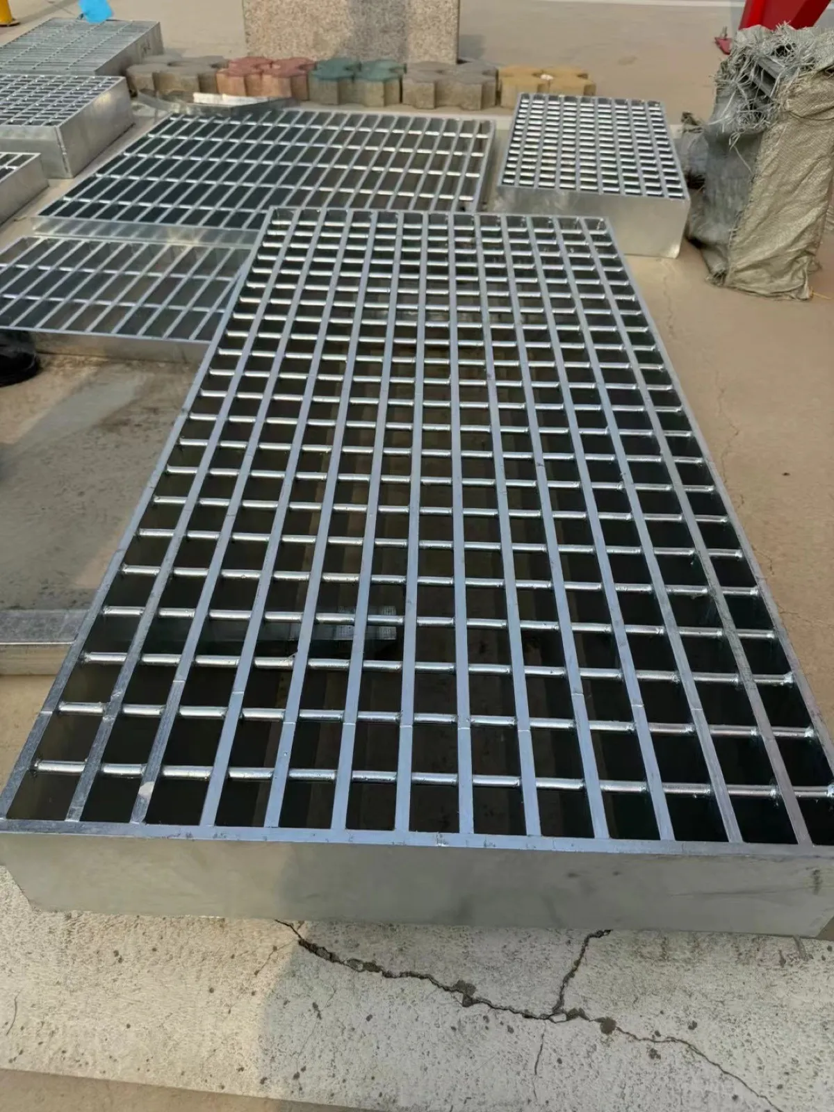 Selected heavy-duty steel grating product view 9