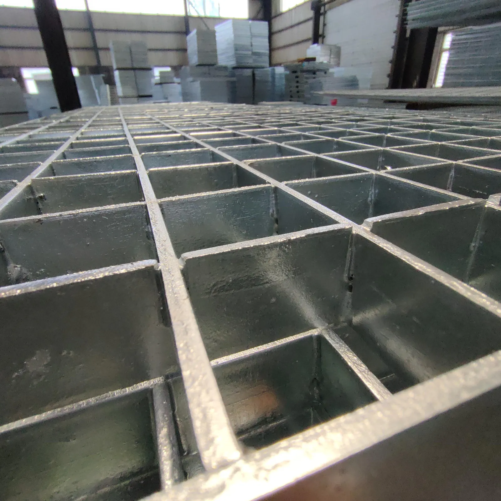 Selected press-locked grating product view 1