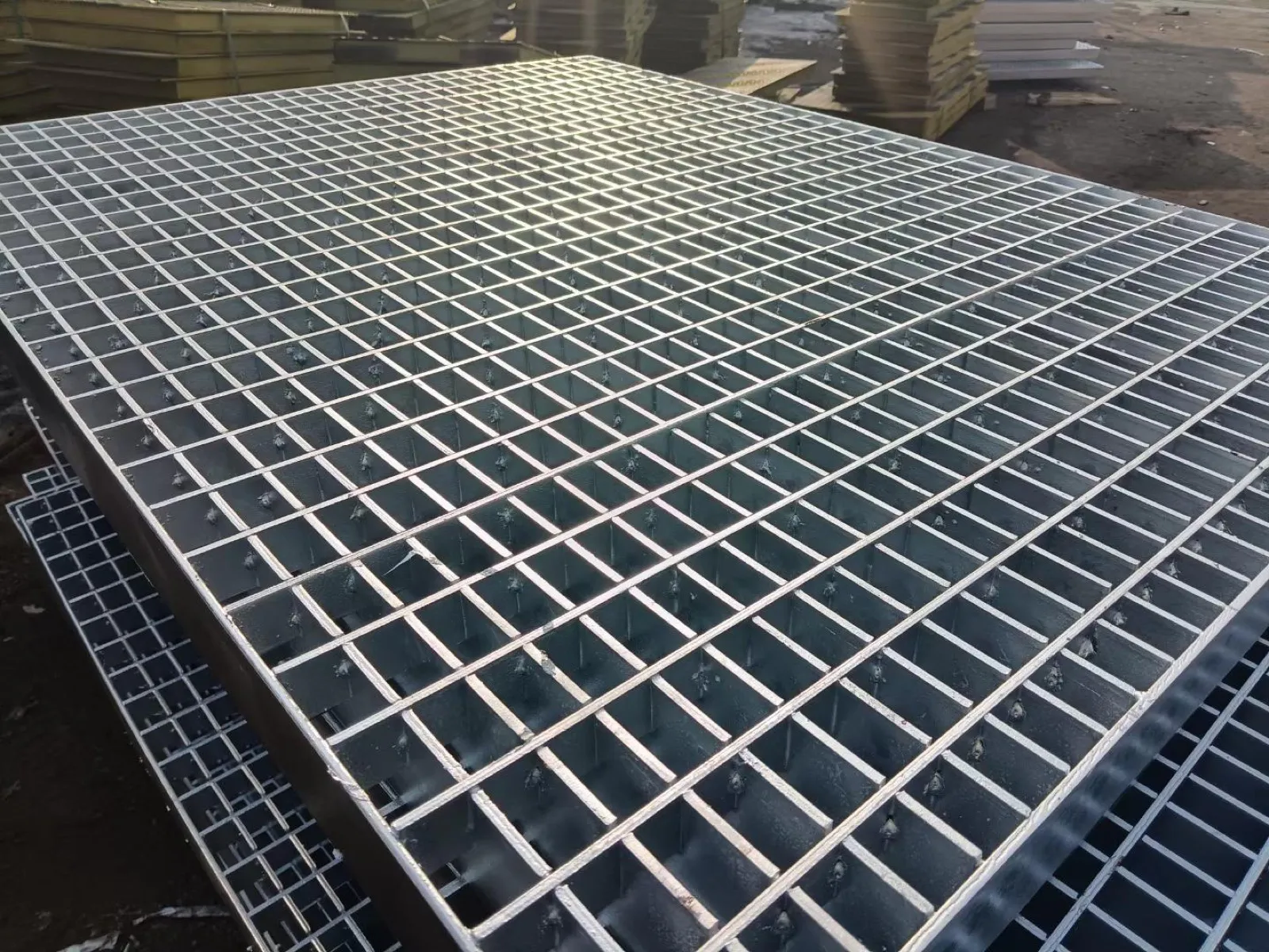 Selected press-locked grating product view 6