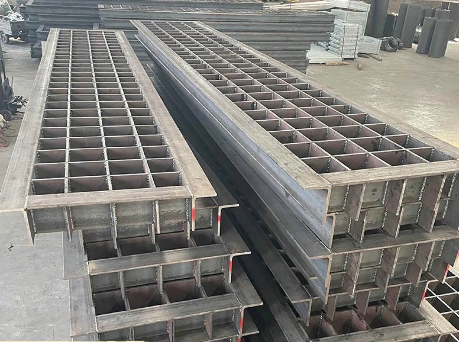 Selected trench cover grating product view 2