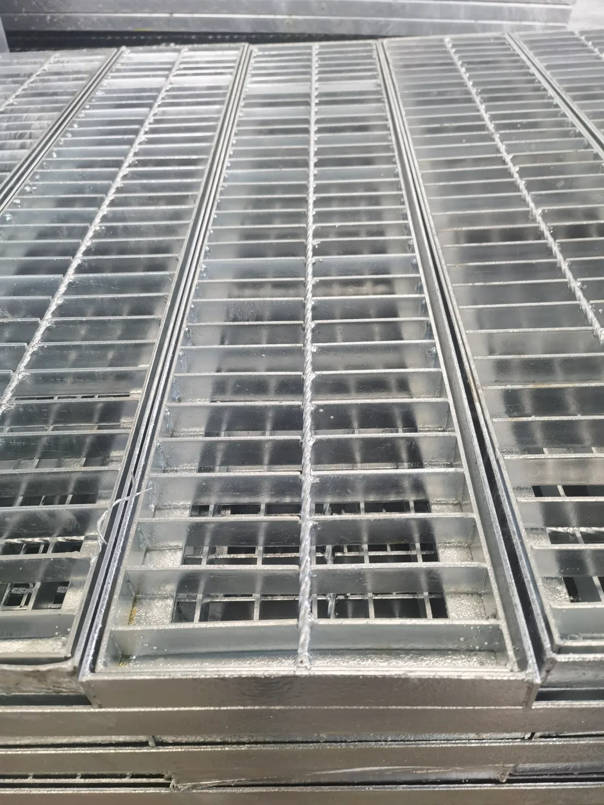 Selected trench cover grating product view 6